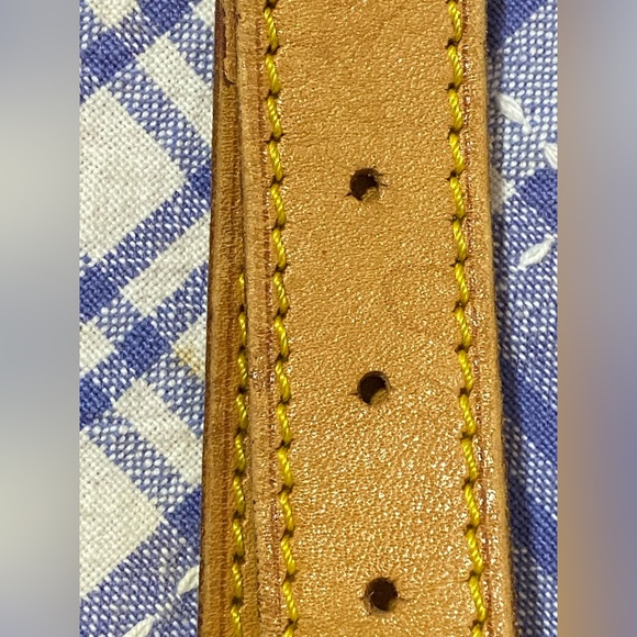 Louis Vuitton Vachetta Adjustable Keepall Bandoulière leather Strap - Picture 7 of 9